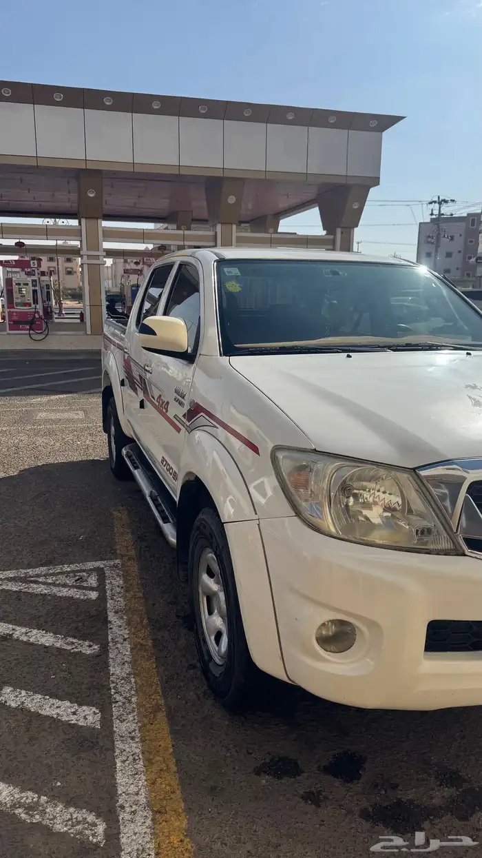 هايلكس 2011دبل بنزين 0