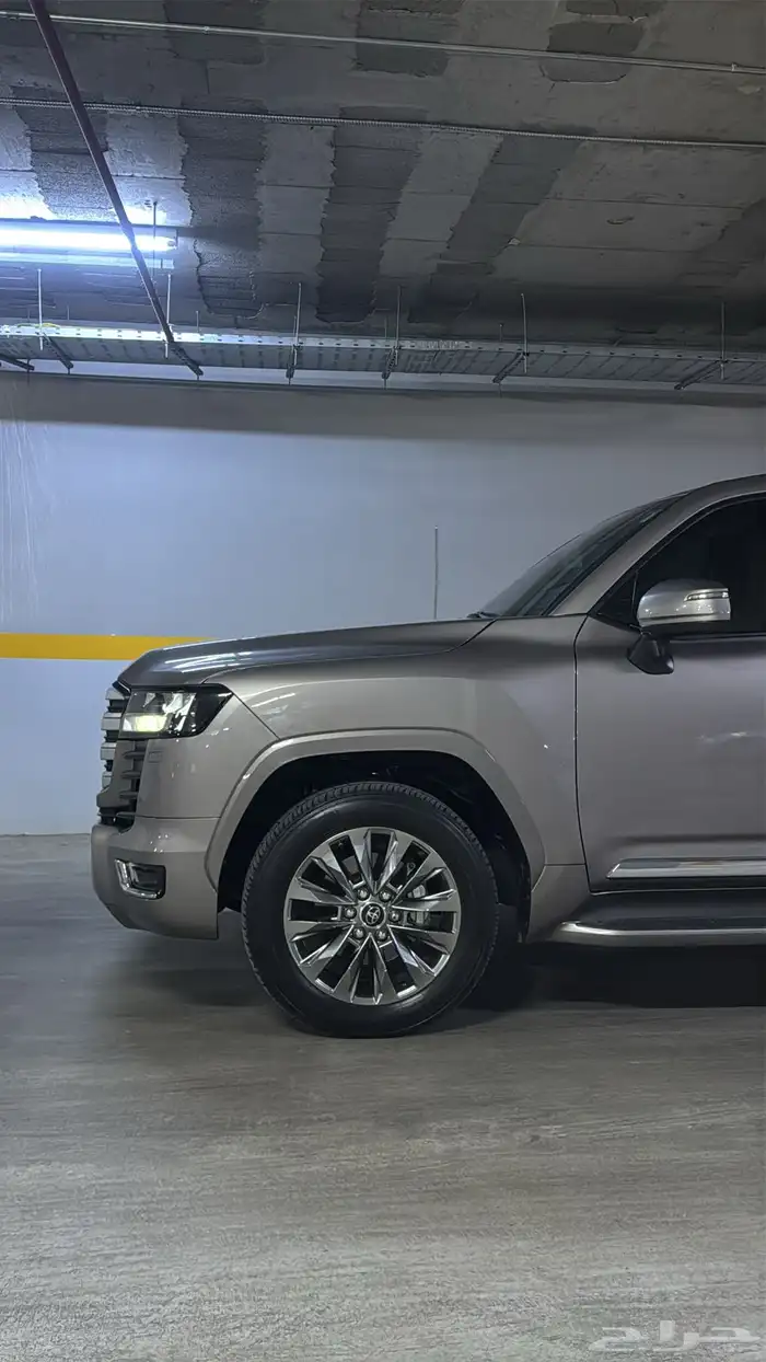 لاند كروزر رقم L4 2023 21