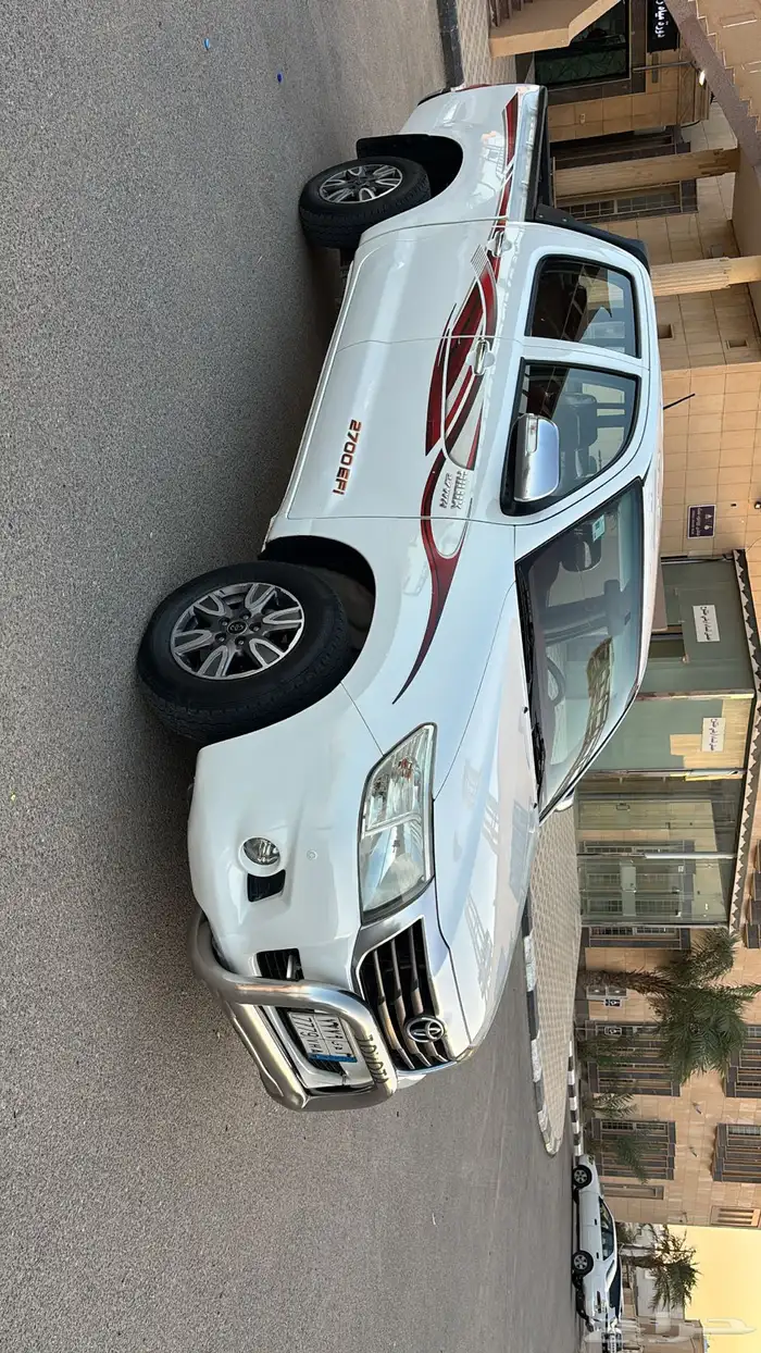 هايلكس 2015 فل كامل مخزنة مالك اول 9