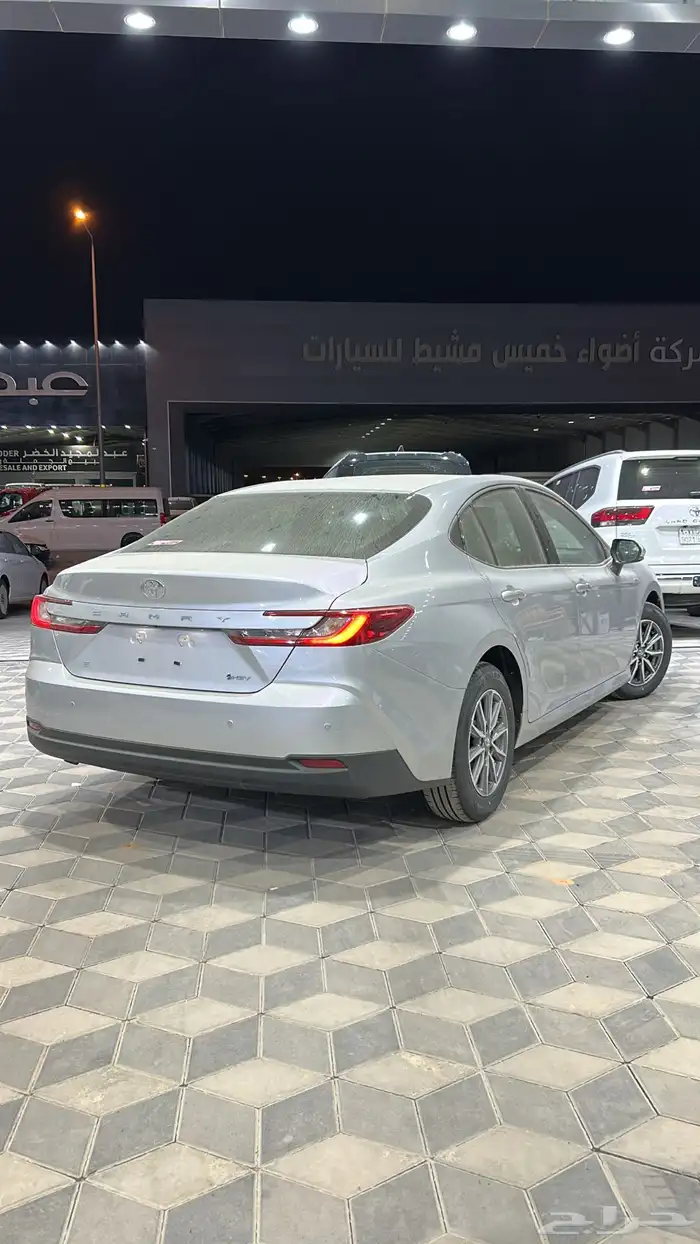 كامري 2025 E استاندر هايبر سعودي فضي 4