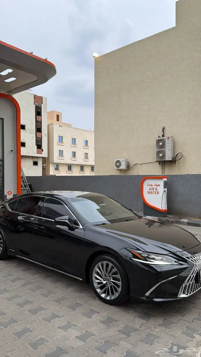 لكزسEs هايبرد HH 6