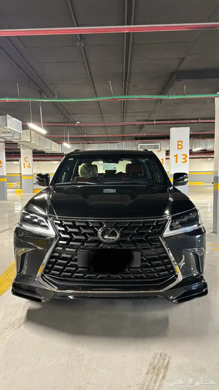 لكزس LX570 2021 بلاك ادشن اصل سعودي فل كامل مخزن مالك اول 3