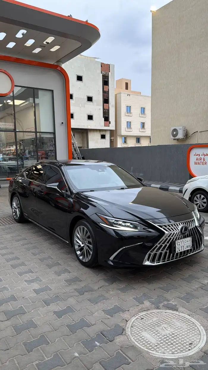 لكزسEs هايبرد HH 2