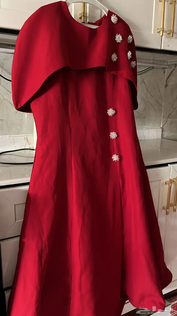 فساتين وعبايات وكعوب بالاسعار الي تبونها وفيه خصومات لحقو 2