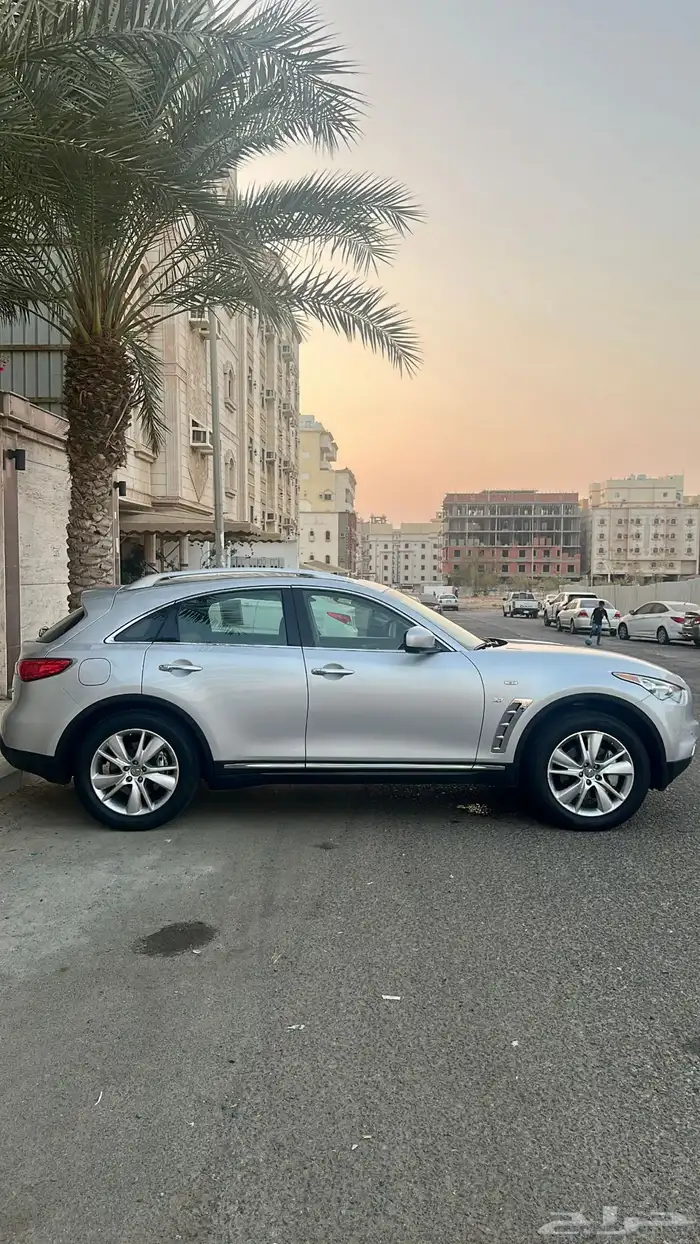 انفنيتي 2019 - QX70 فل كامل . 2