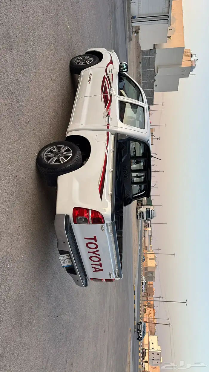 هايلكس 2015 فل كامل مخزنة مالك اول 5