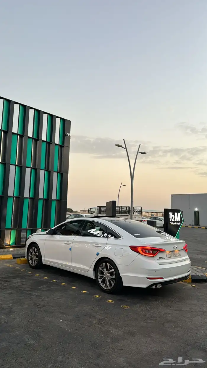 سوناتا 2017 نص فل 10