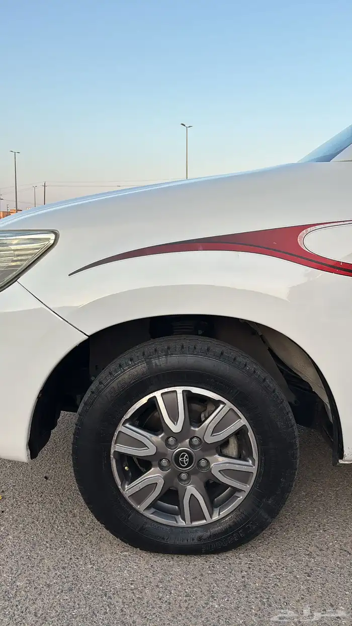 هايلكس 2015 فل كامل مخزنة مالك اول 3