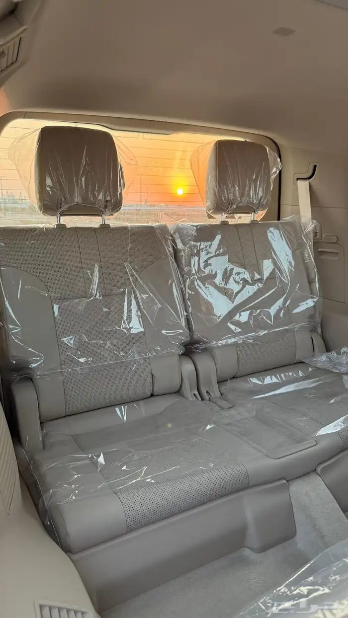 لاندكروزر 300 VX هايبرد 2025 للبيع كاش او اقساط 10