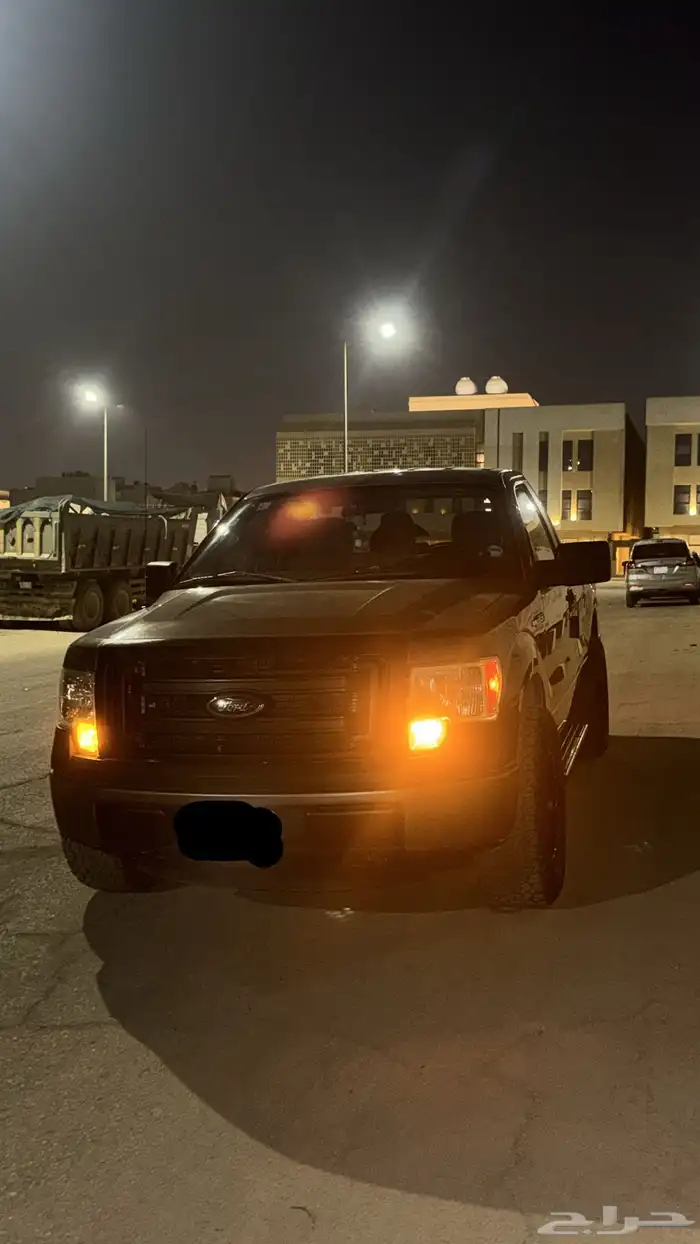 بدون دبلF-150 غمارة V8 ممشى قليل 2013 2