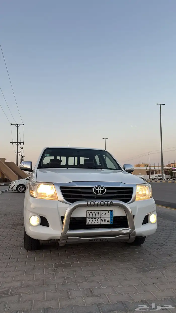 هايلكس 2015 فل كامل مخزنة مالك اول 38