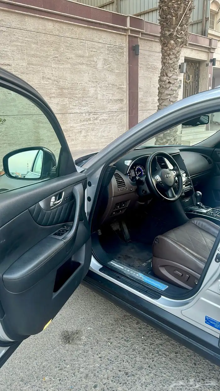 انفنيتي 2019 - QX70 فل كامل . 8