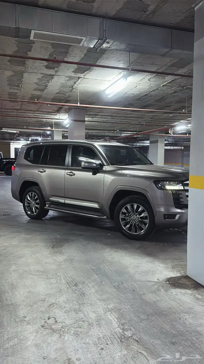 لاند كروزر رقم L4 2023 15