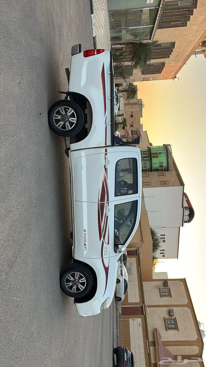 هايلكس 2015 فل كامل مخزنة مالك اول 6