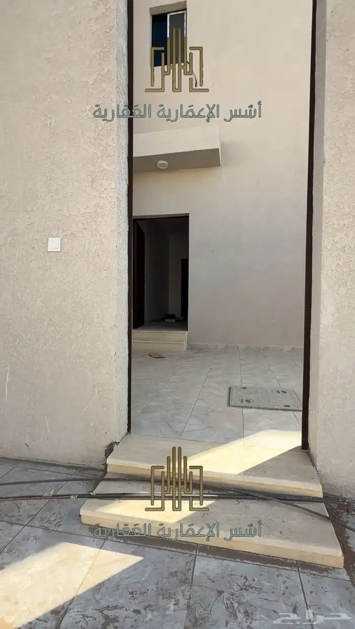 للبيع اربع شقق حي المداين قبل الكبري 450 الارضيه400 العلويه 1