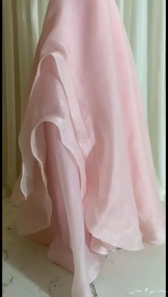 فستان وردي 1