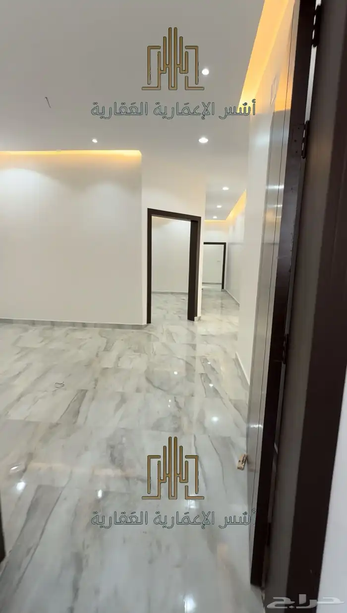 للبيع اربع شقق حي المداين قبل الكبري 450 الارضيه400 العلويه 18