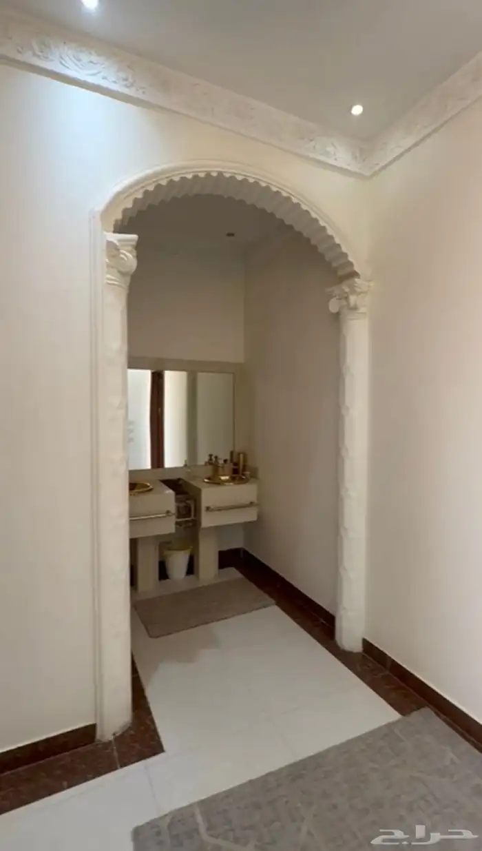 فيلا للبيع مع ثلاث شقق في حي الرمال في الرياض 5