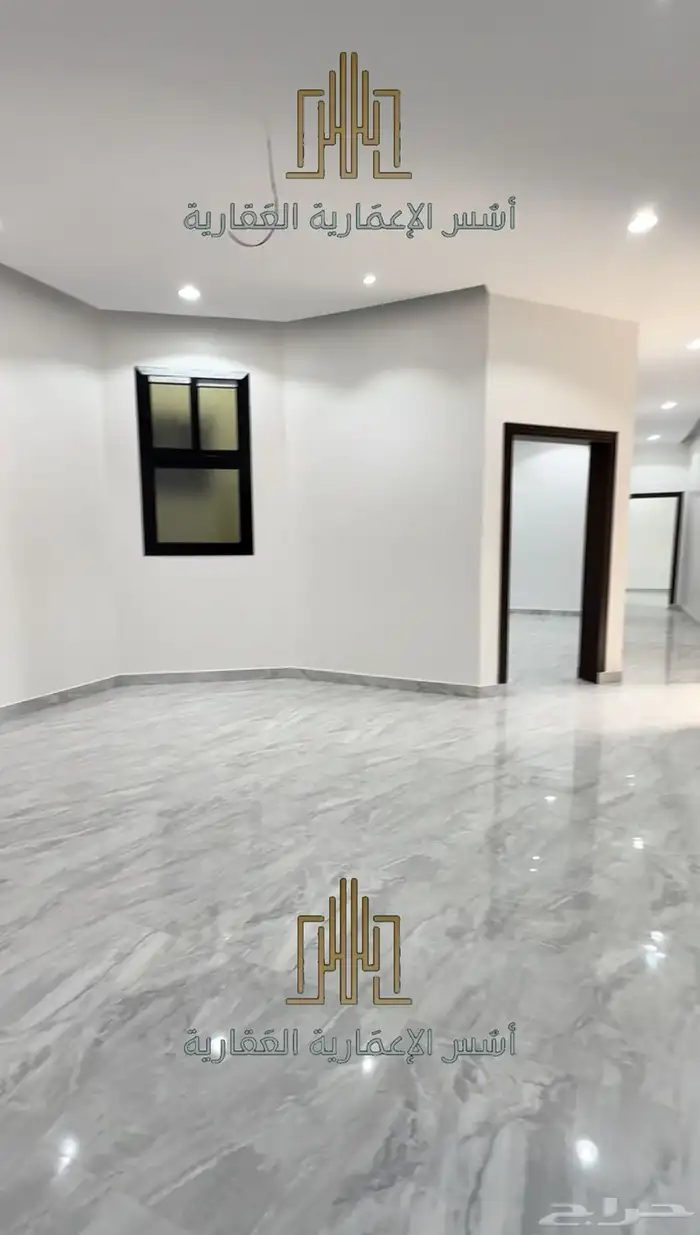 للبيع اربع شقق حي المداين قبل الكبري 450 الارضيه400 العلويه 5