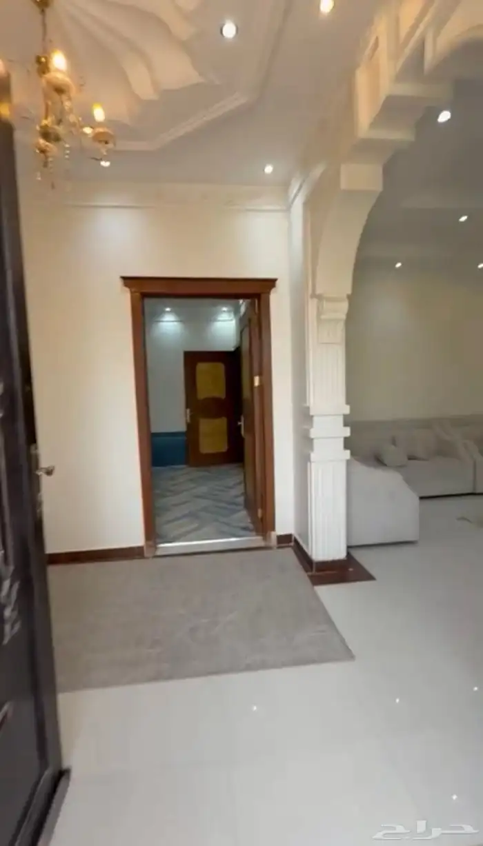 فيلا للبيع مع ثلاث شقق في حي الرمال في الرياض 3