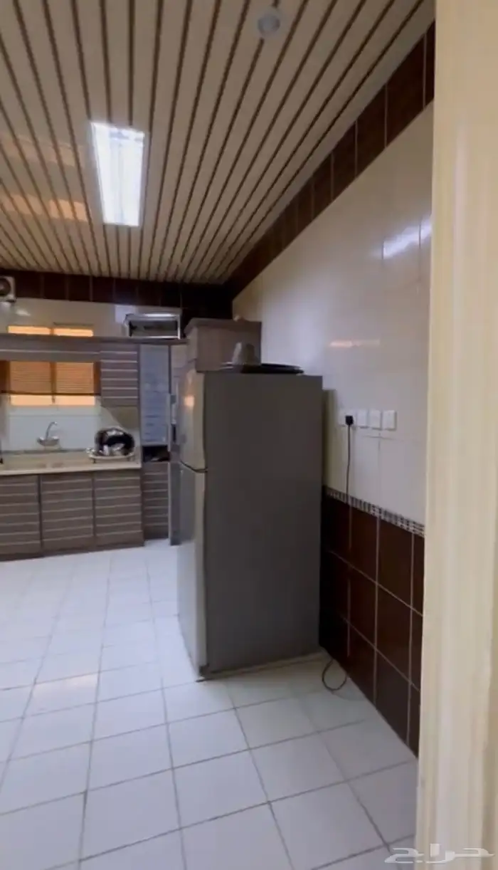 فيلا للبيع مع ثلاث شقق في حي الرمال في الرياض 6