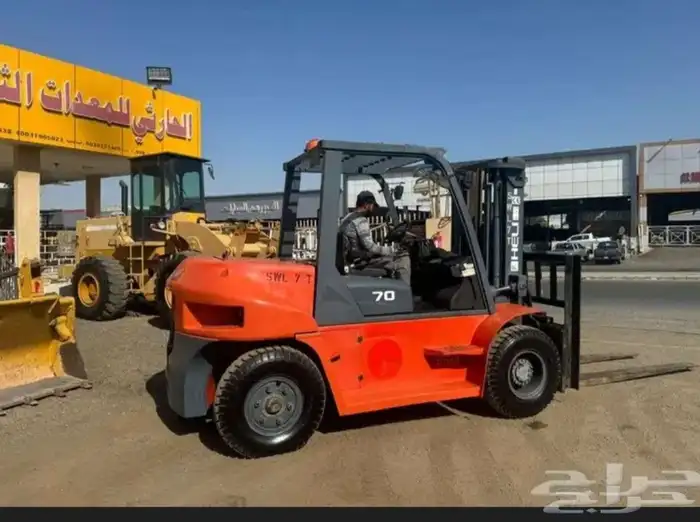 معدات ثقيله رافعات شوكيه 1