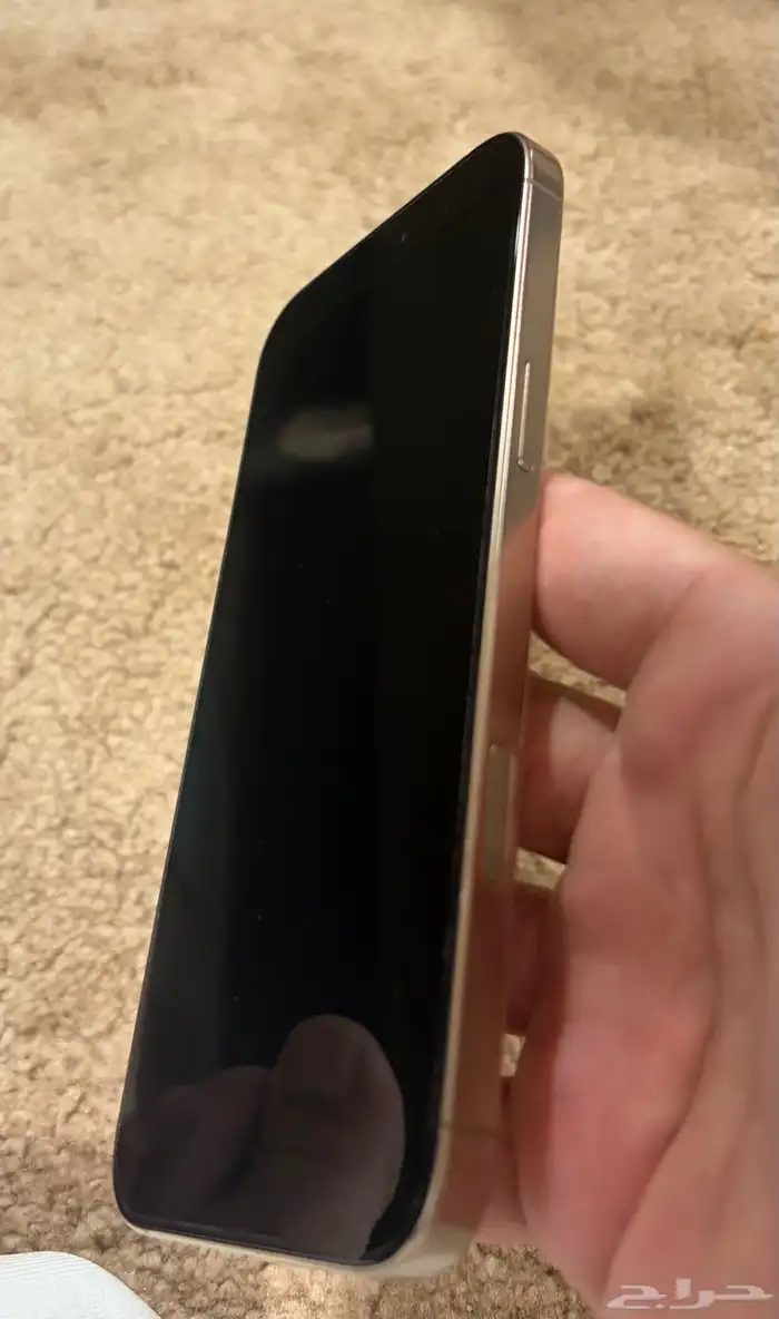 ايفون 16 برو ماكس 4