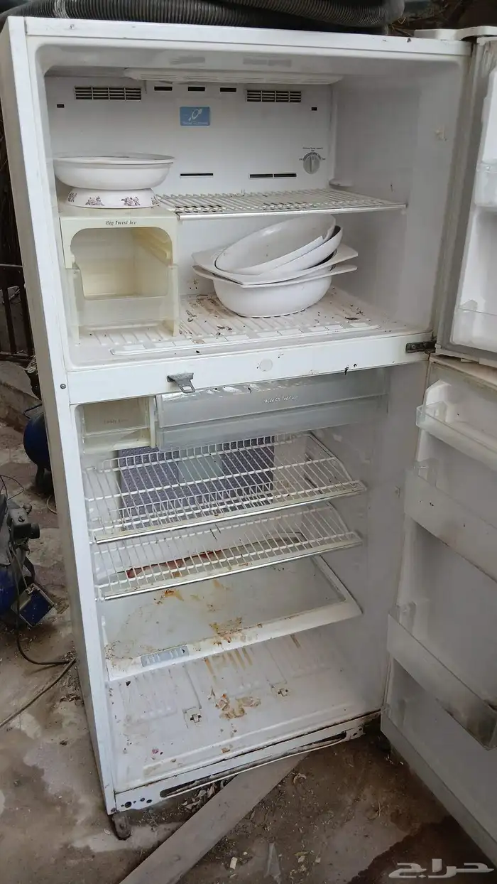 ثلاجه للبيع مستعمله عله السوم كهرباء 110 1