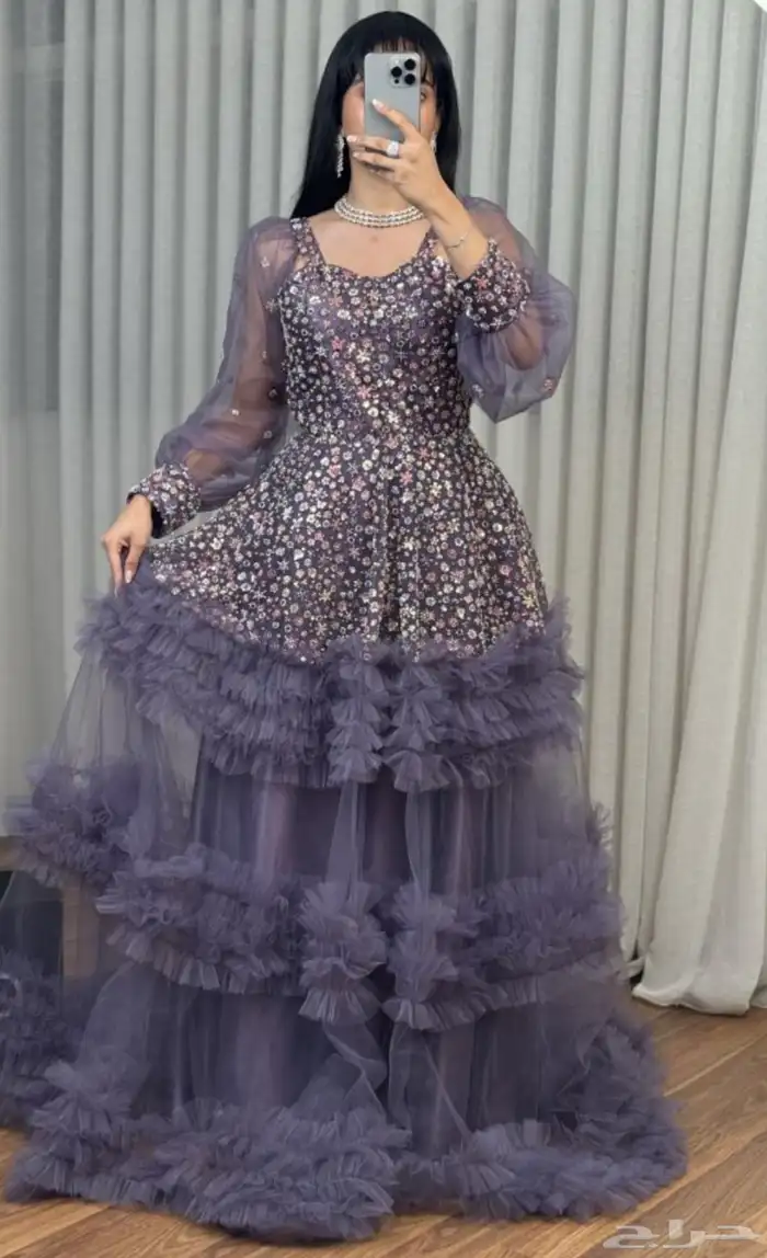 فساتين شبه جديدة الخوات العروس استخدام ثلاث ساعات 0