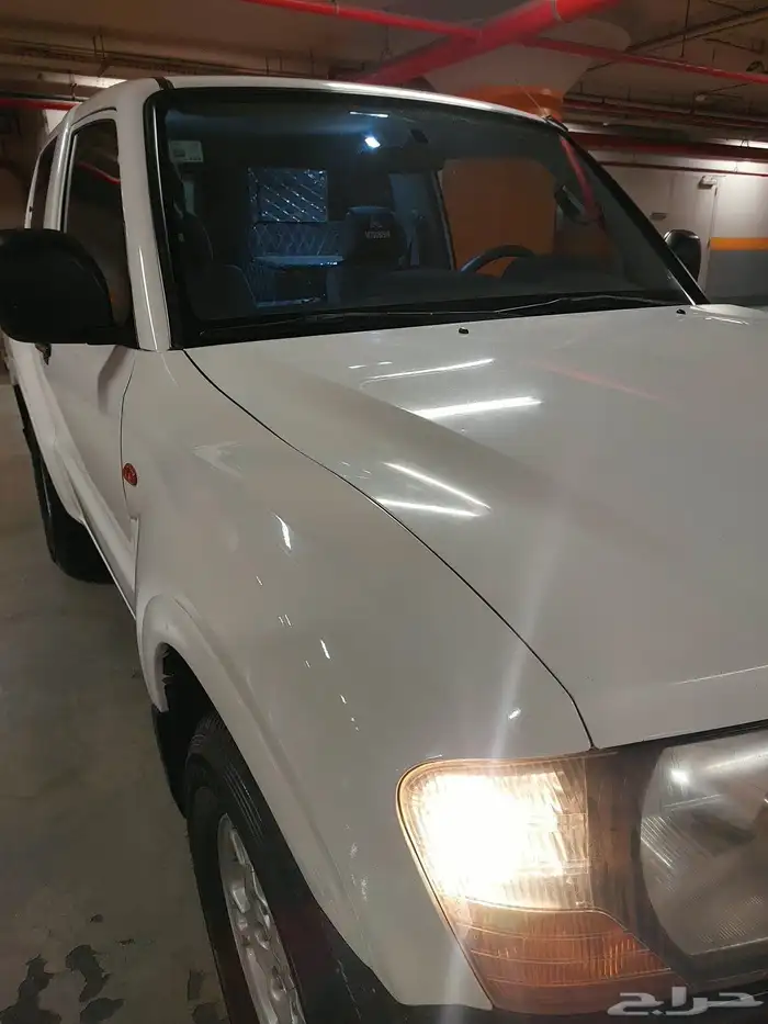 ميتسوبيشي باجيرو 8