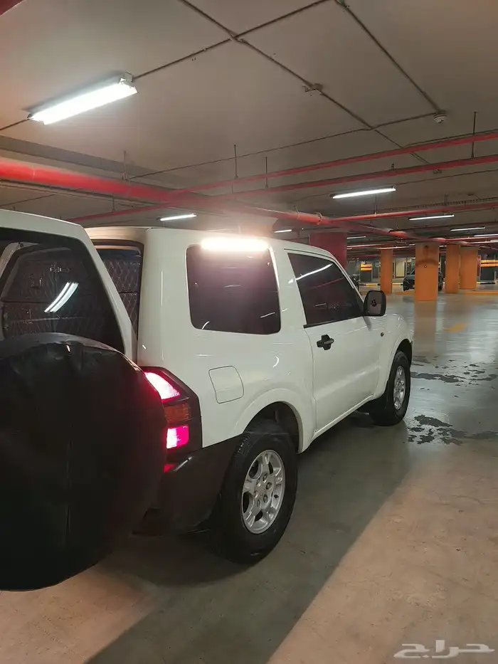 ميتسوبيشي باجيرو 25