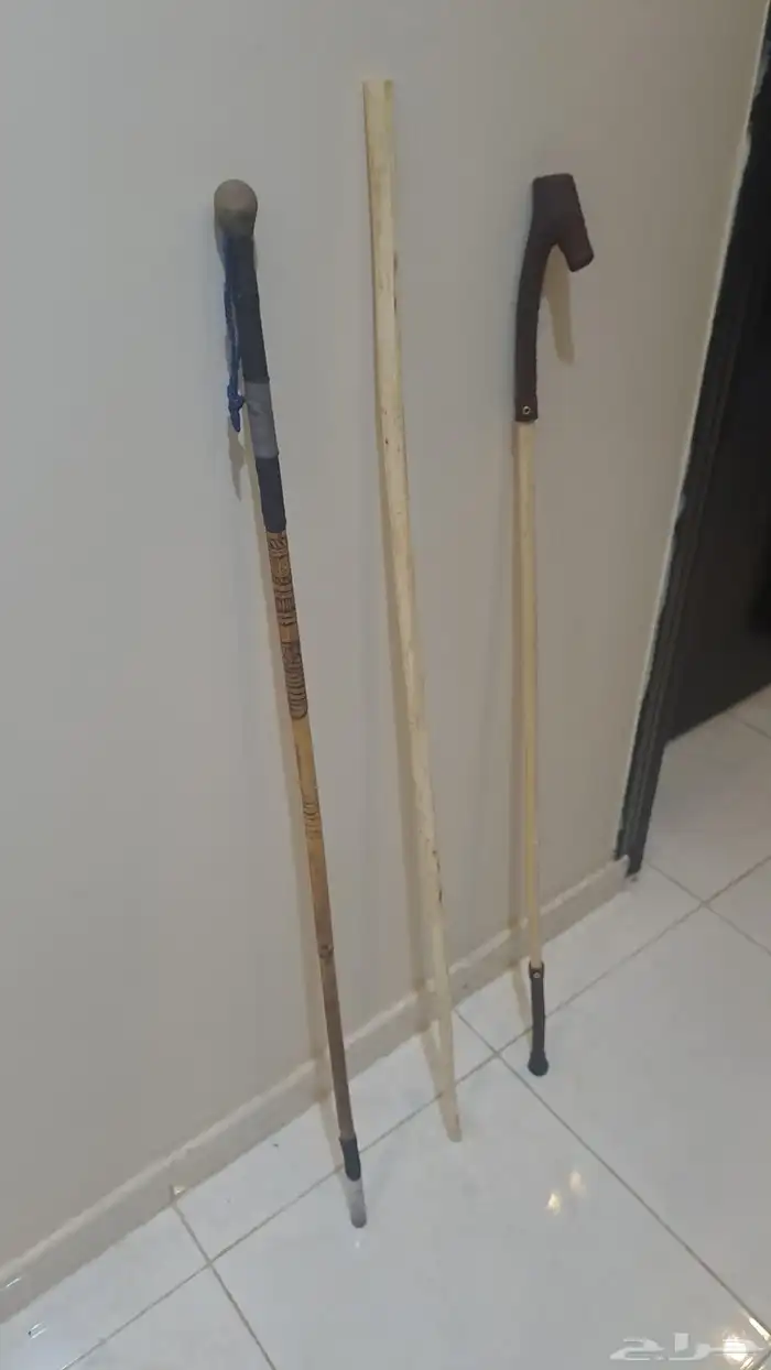 للبيع 3 عصي عتم وخيزران 1