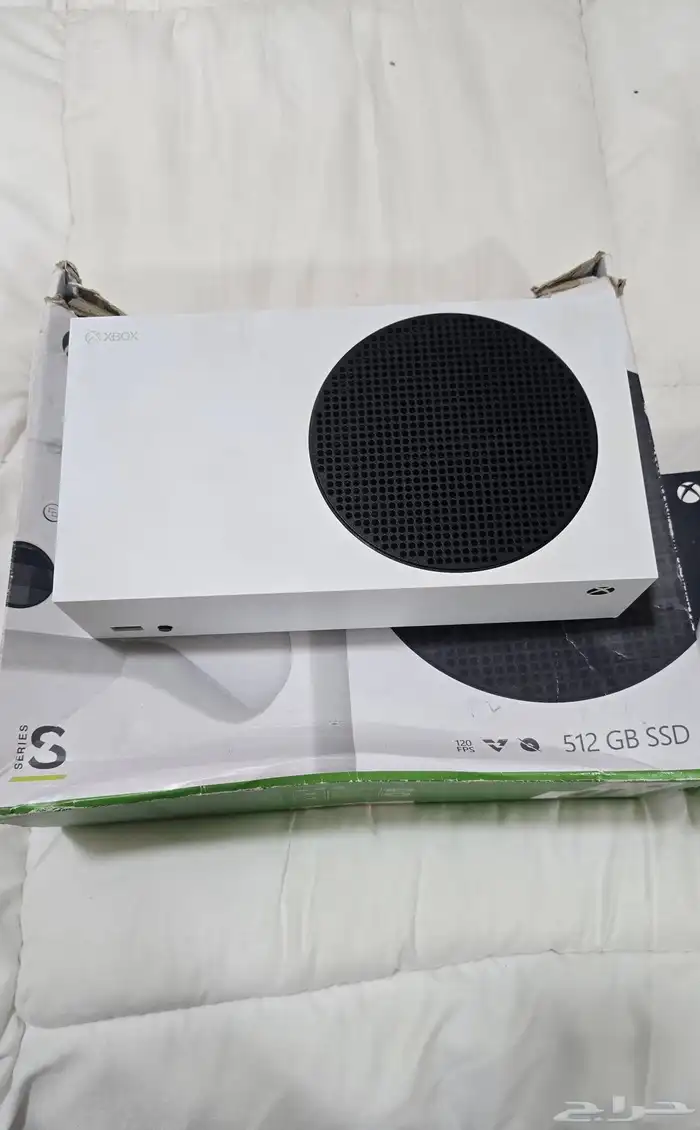 بلاستيشن اكس بوكس s مع جميع اغراضه ويد اضافيه نظيف 2