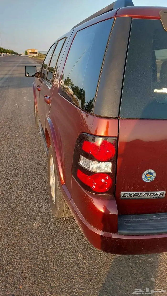 سياره اكسبلور موديل 2010 دبل ممشى 400 سياره نظيفه جدا 1