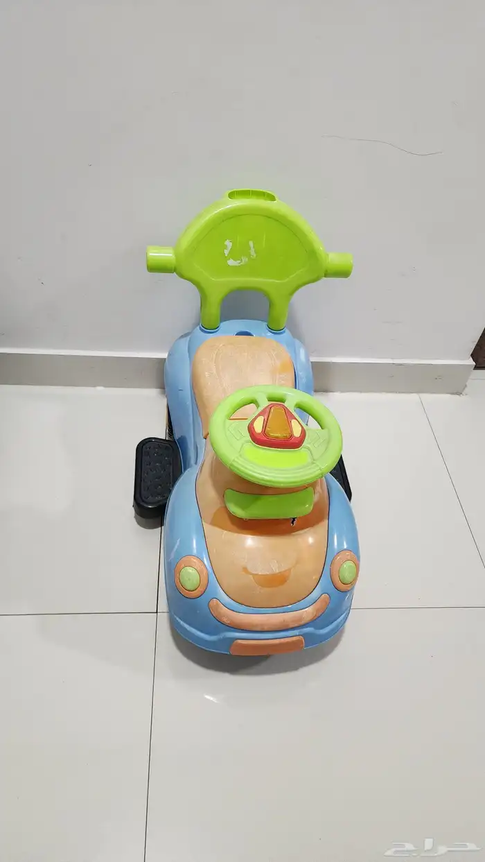 كرسي قابل للطي للأطفال شبه جديد مع سيارة أطفال 5