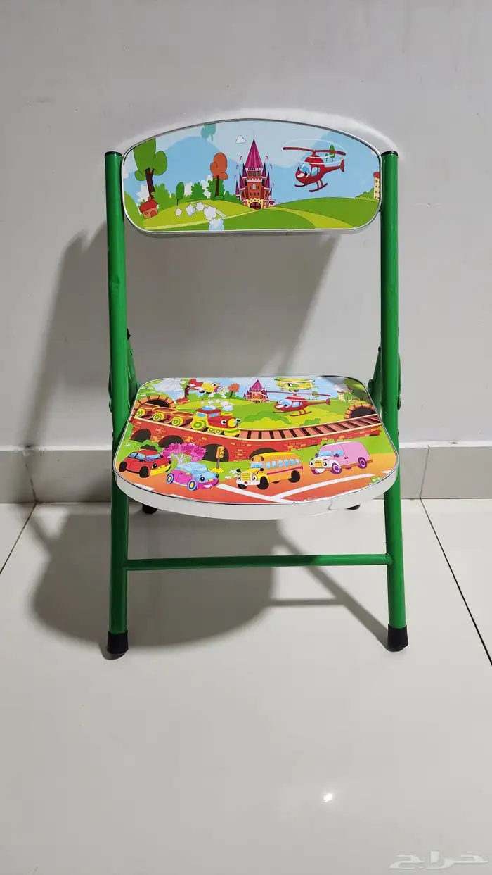 كرسي قابل للطي للأطفال شبه جديد مع سيارة أطفال 0