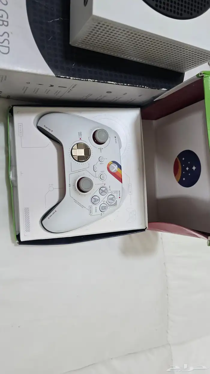 بلاستيشن اكس بوكس s مع جميع اغراضه ويد اضافيه نظيف 1