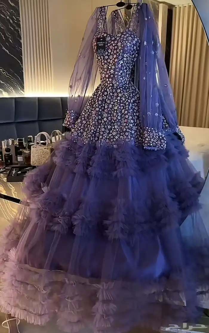 فساتين شبه جديدة الخوات العروس استخدام ثلاث ساعات 1