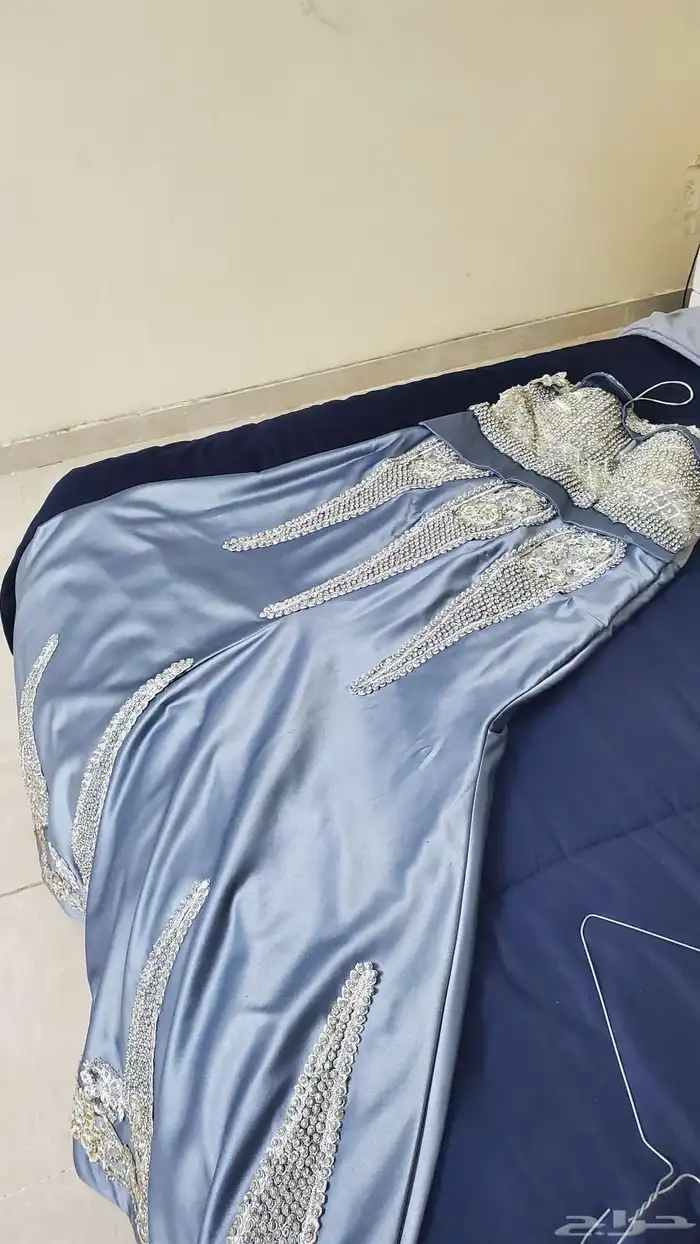 فستان للبيع مالتبس ابد المقاس m 0