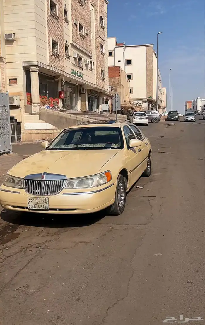 لنكولن تاون كار مجدد مفحوص 13