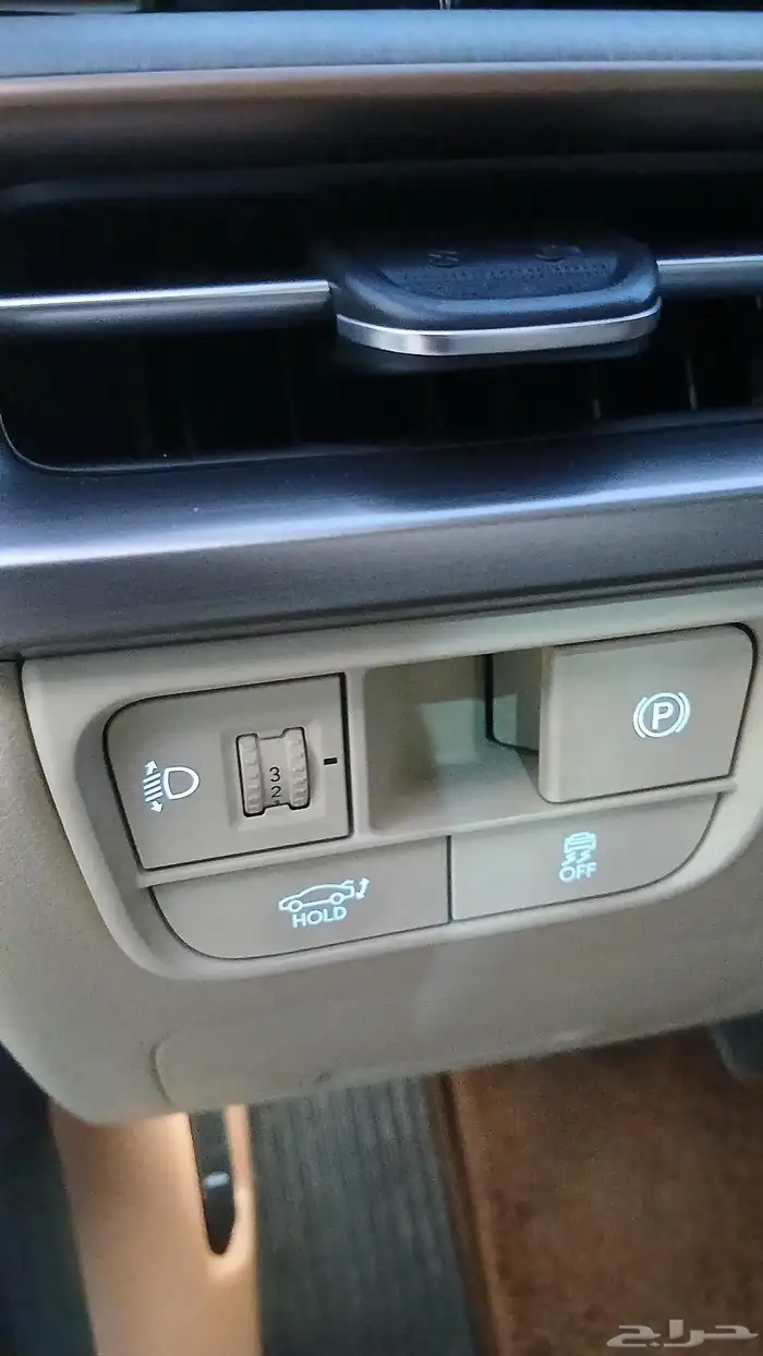 ازيرا 2023 الشكل االجديد ممشى 42 الف 9