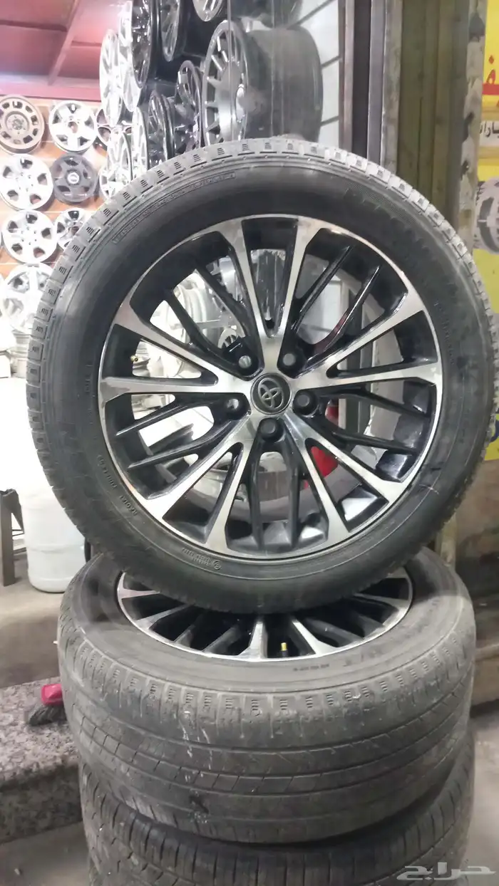 جنوط كامري 2021 مقاس 18 مستخدم نضيف مع كفرات 1