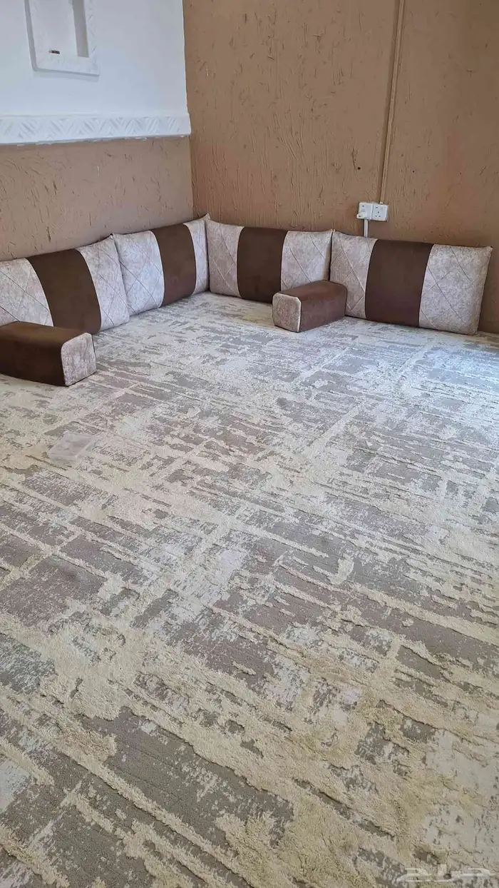 مخاد وفرشات استراحة للبيع اليووم 5