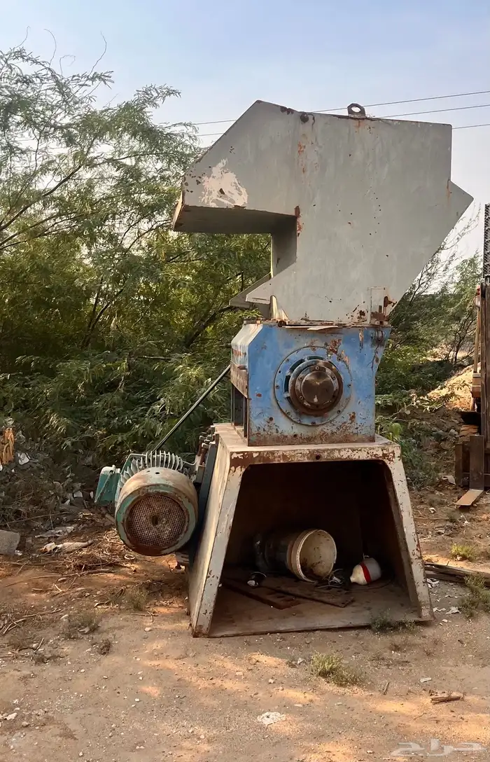 للبيع 3 قطع -جاروشهة   مكبس  رافعه شوكيه 9