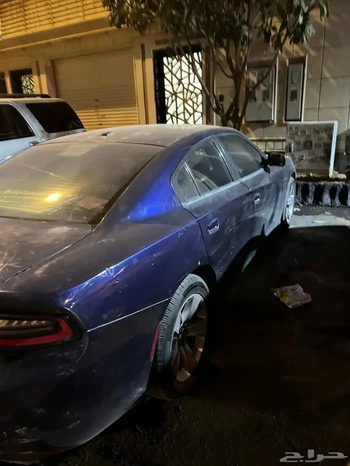 للبيع تشارجر 2015 sxt 2