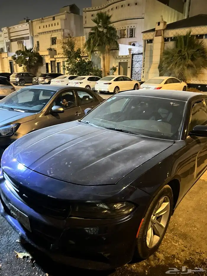 للبيع تشارجر 2015 sxt 1