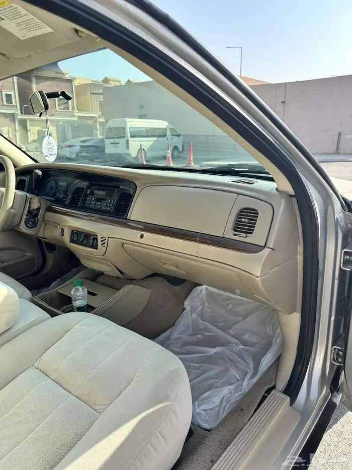 فورد فكتوريا 2009 بدي و محركات وكاله شرط 12