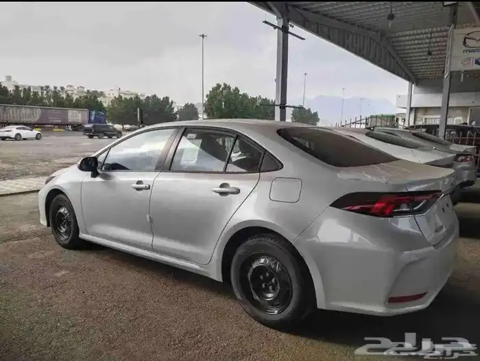 نوع سيارة كوريلا Toyota 6