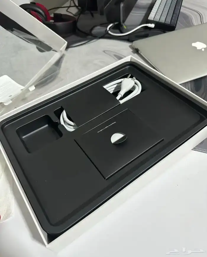 ماك بوك air 2017 قمه في النظافة 5