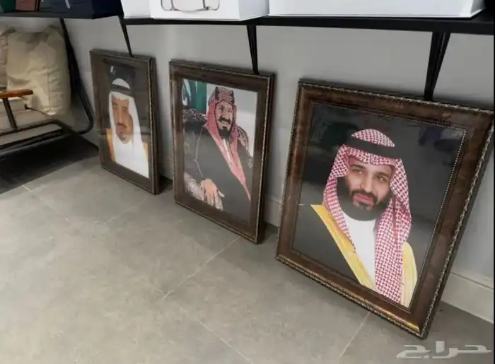 اعلام مكاتب سواري ملكية طقم صور الملوك طقم مكتبي 5